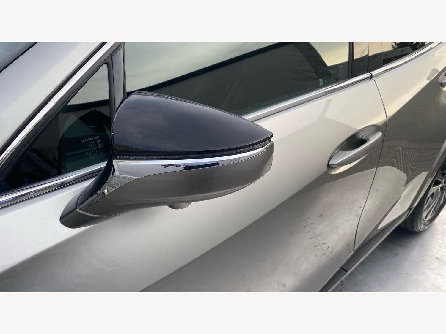 Used Lexus UX 2024 for sale - 76701444: Photo 28