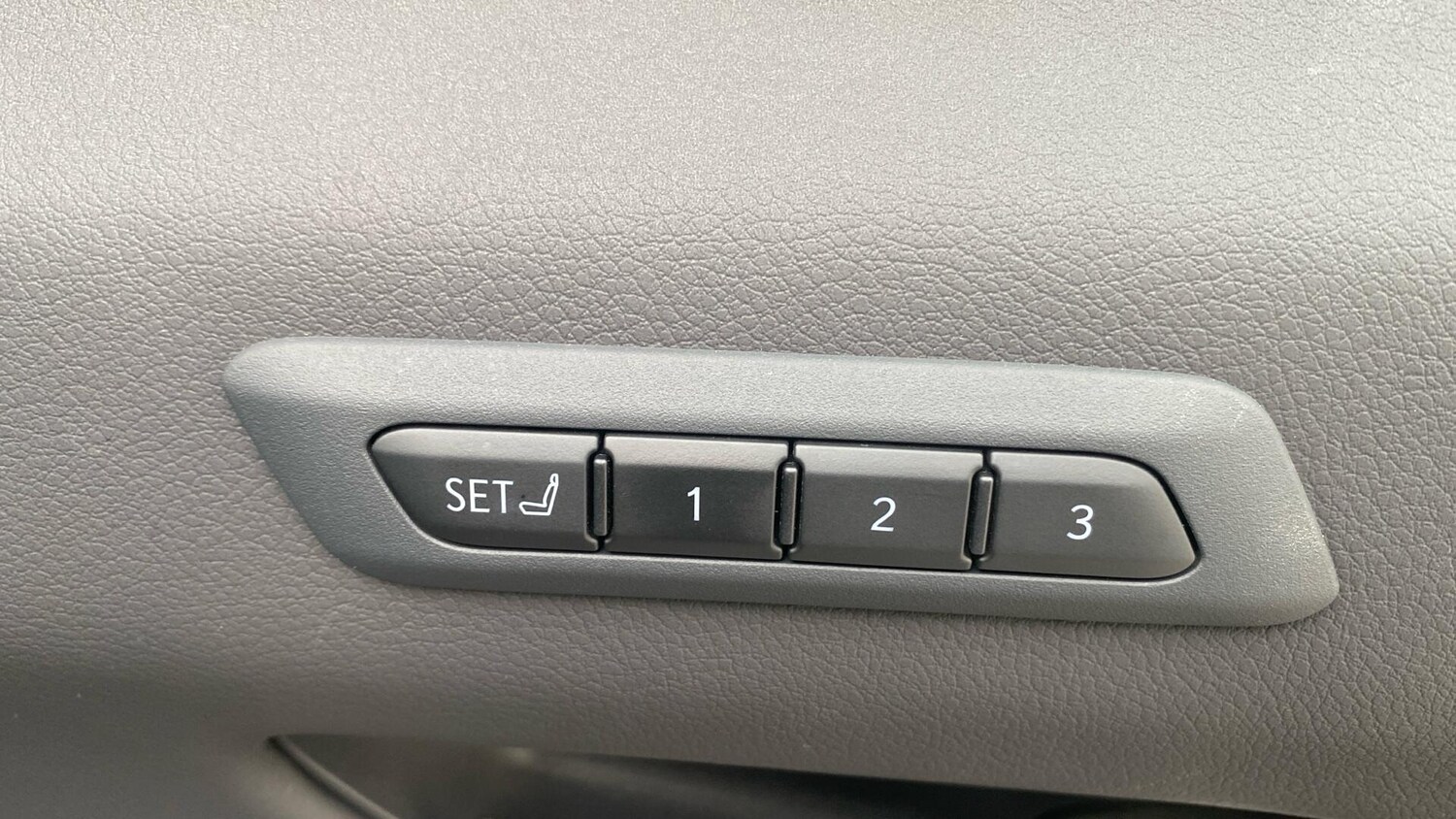 Used Lexus UX 2024 for sale - 76701444: Photo 36