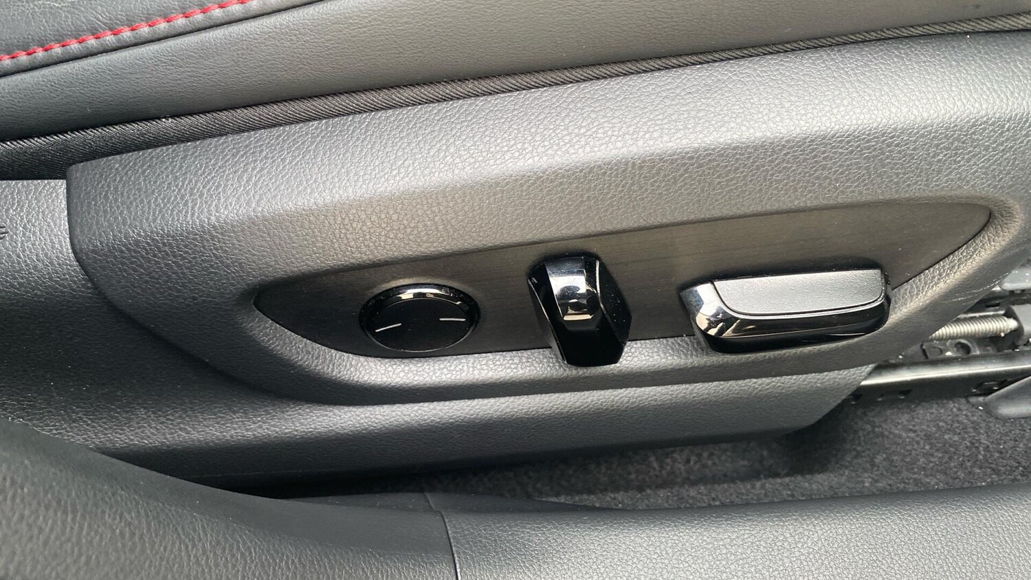 Used Lexus UX 2024 for sale - 76701444: Photo 37