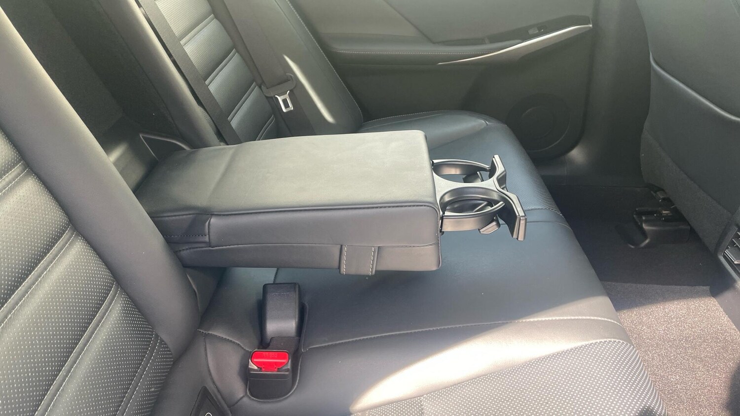 Used Lexus IS 2015 for sale - 78157046: Photo 15