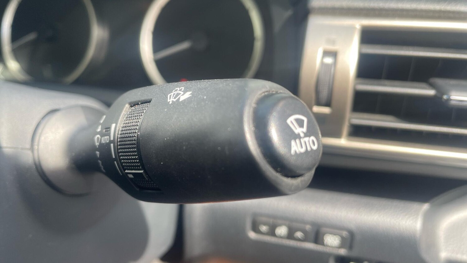 Used Lexus IS 2015 for sale - 78157046: Photo 39