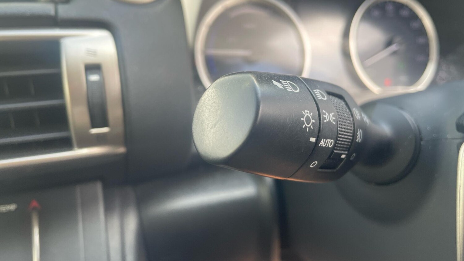 Used Lexus IS 2015 for sale - 78157046: Photo 40