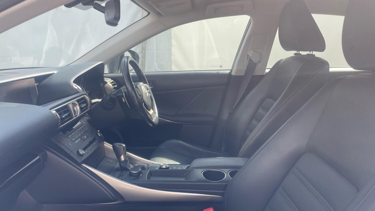 Used Lexus IS 2015 for sale - 78157046: Photo 6