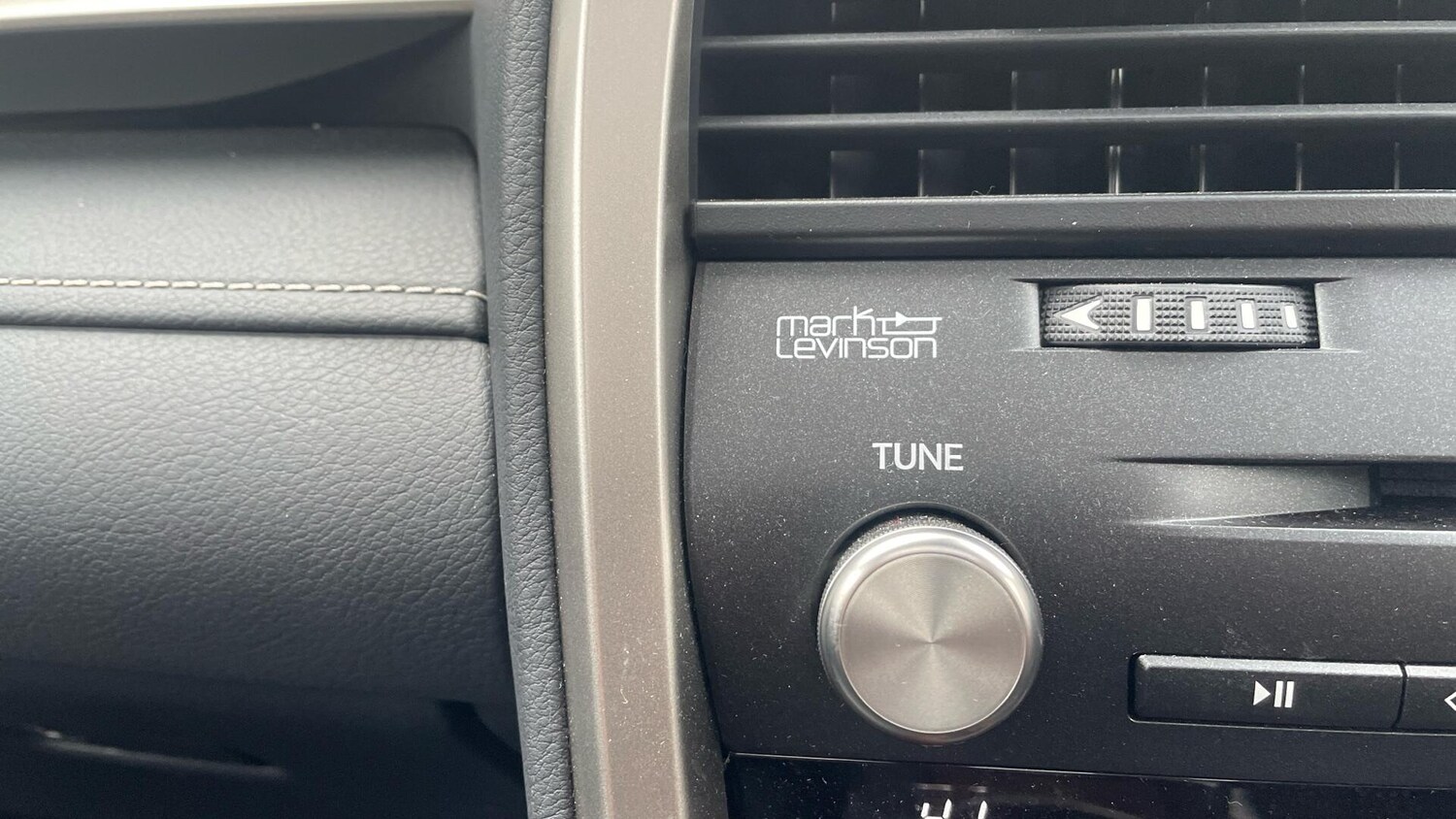 Used Lexus RX 2020 for sale - 77441287: Photo 32