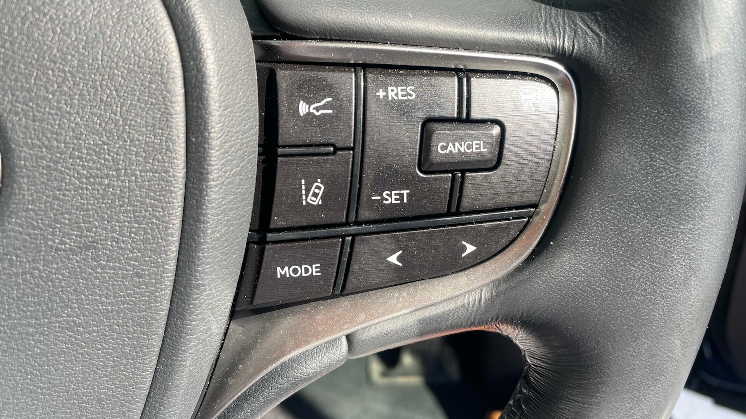 Used Lexus ES 2023 for sale - 76380677: Photo 33