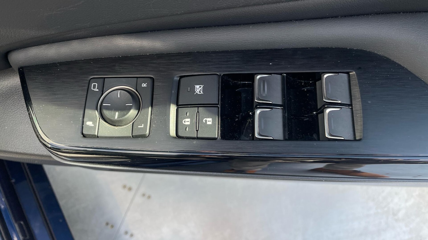 Used Lexus ES 2023 for sale - 76380677: Photo 38