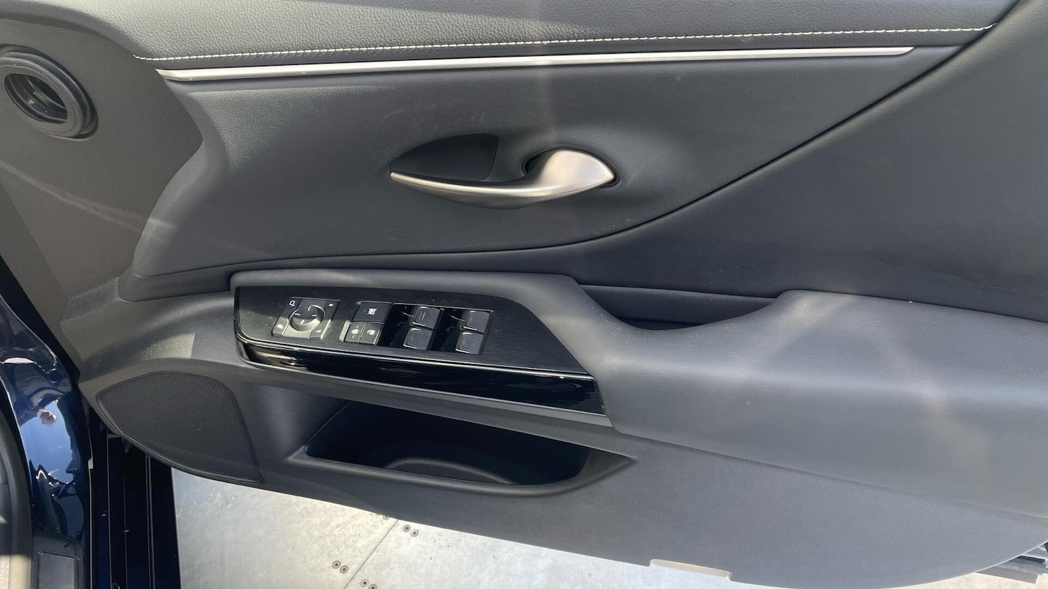 Used Lexus ES 2023 for sale - 76380677: Photo 39