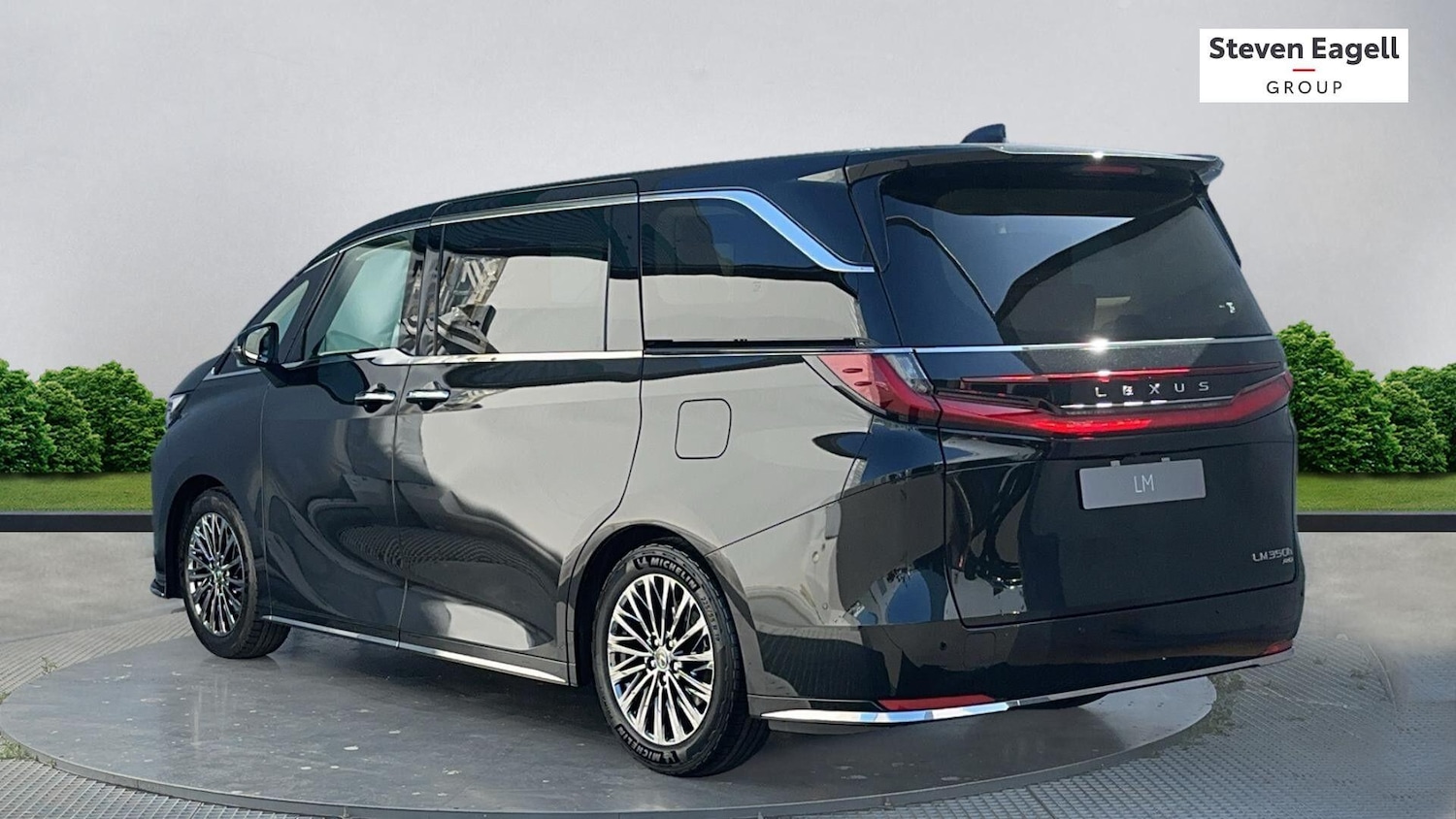 Used Lexus LM for sale - 77783204: Photo 2