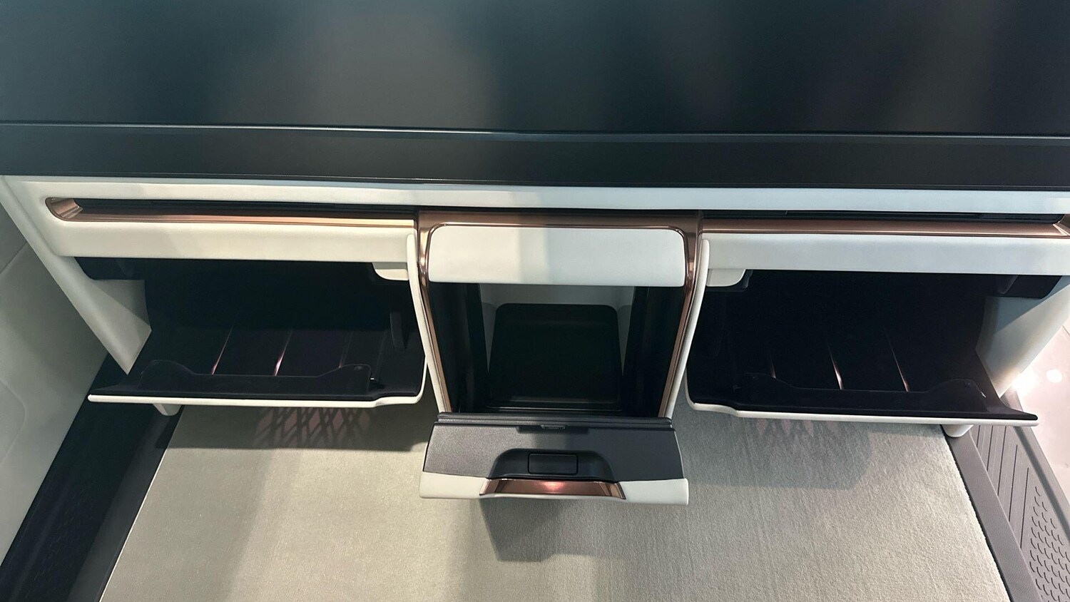 Used Lexus LM for sale - 77783204: Photo 44