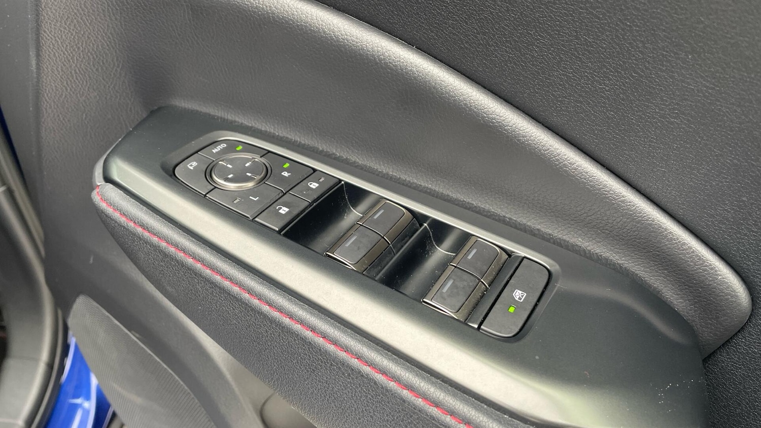 Used Lexus LBX 2025 for sale - 77343910: Photo 41