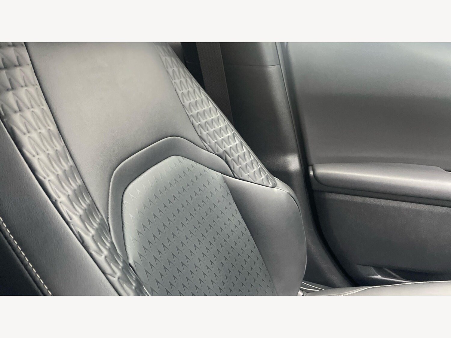 Used Lexus UX 2022 for sale - 77768412: Photo 28