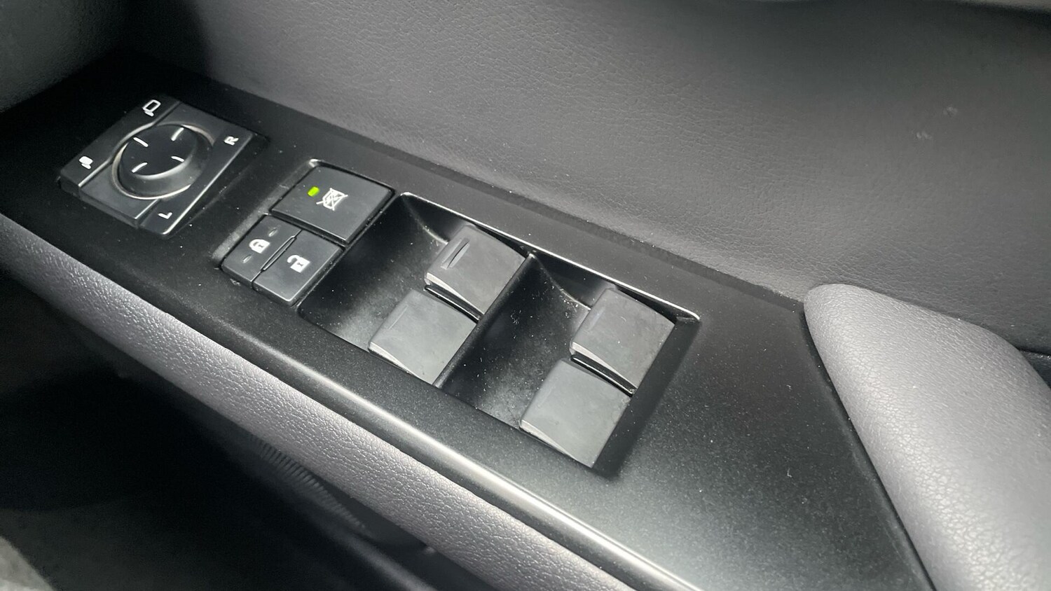 Used Lexus UX 2022 for sale - 77768412: Photo 42