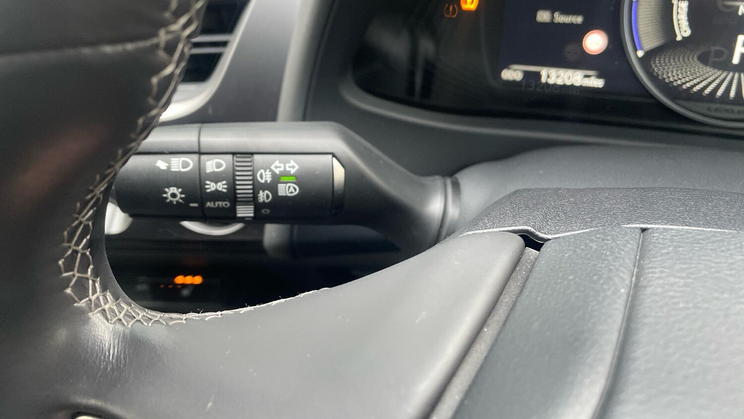 Used Lexus UX 2022 for sale - 77768412: Photo 45