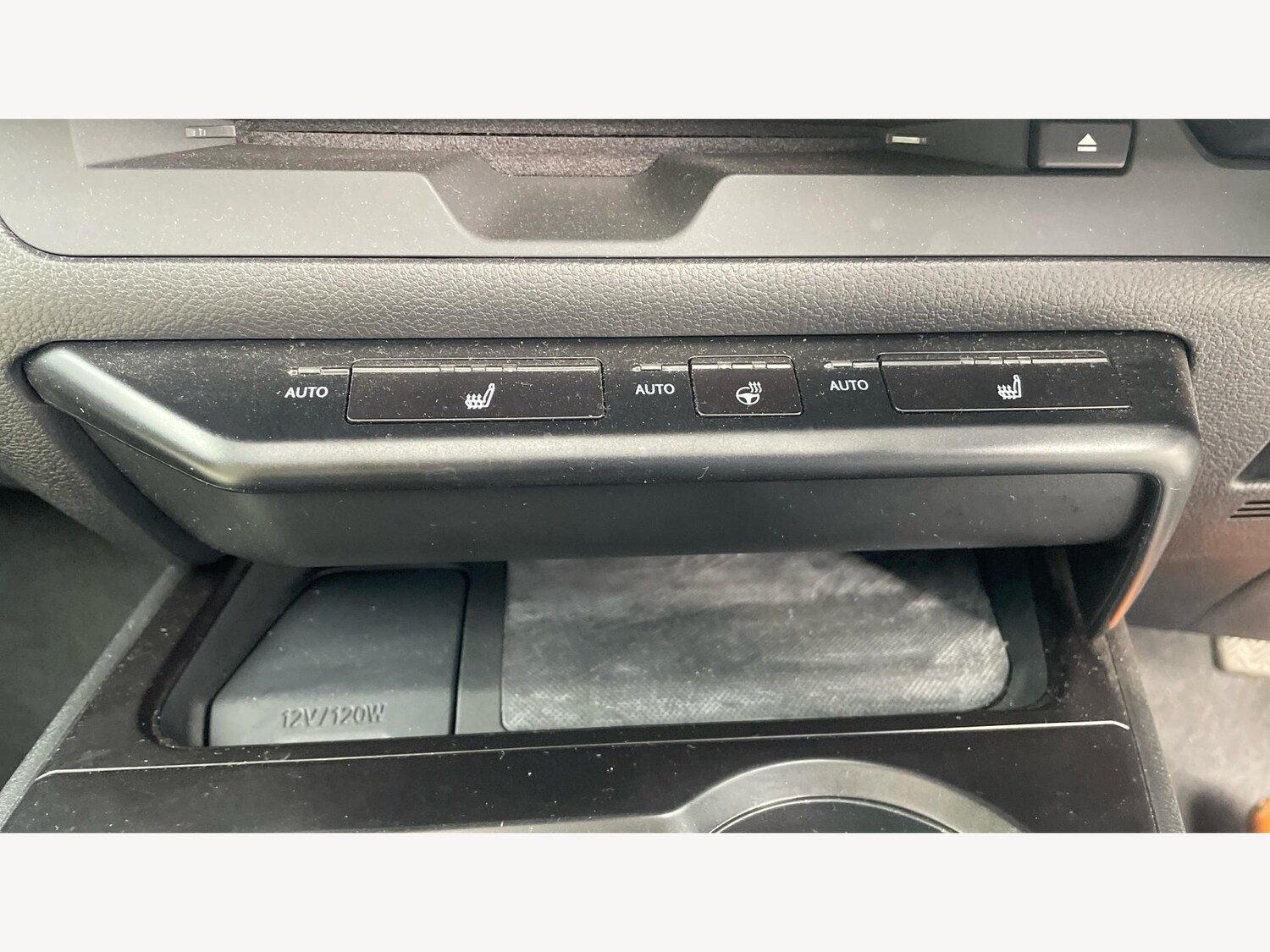 Used Lexus UX 2019 for sale - 76122784: Photo 32