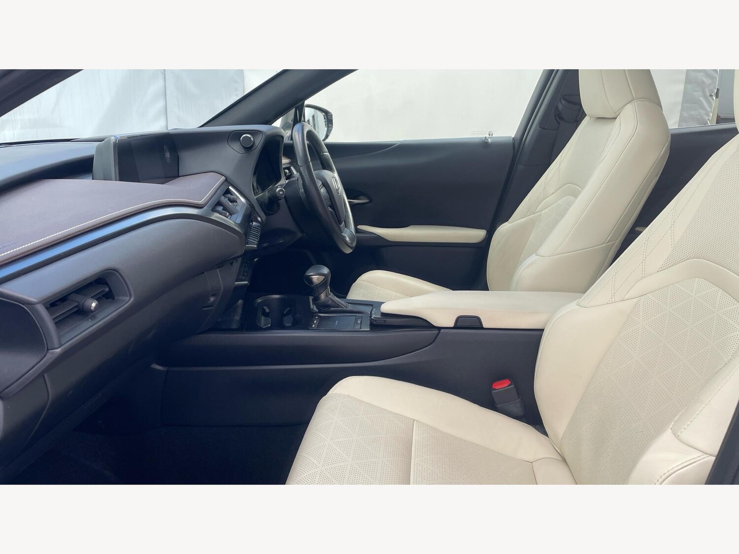 Used Lexus UX 2019 for sale - 76122784: Photo 8