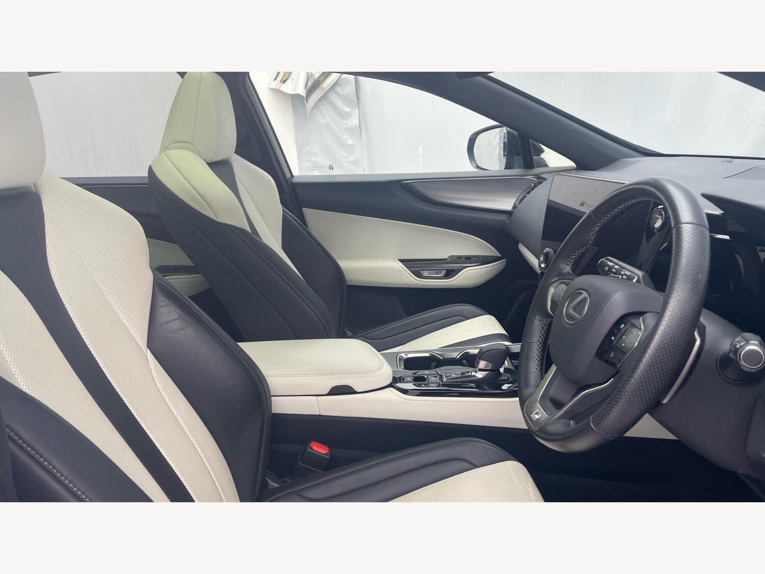 Used Lexus NX 2023 for sale - 76060502: Photo 15