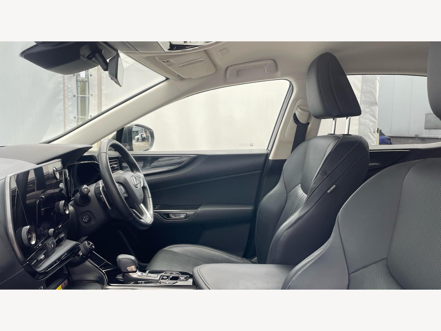 Used Lexus NX 2023 for sale - 76512252: Photo 8