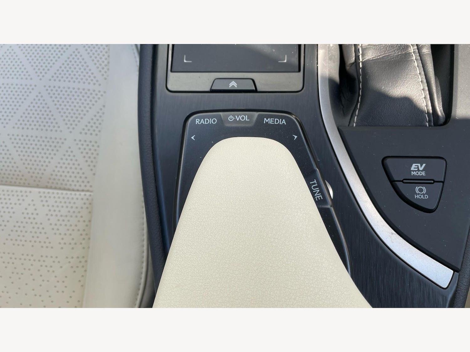 Used Lexus UX 2020 for sale - 77957574: Photo 30