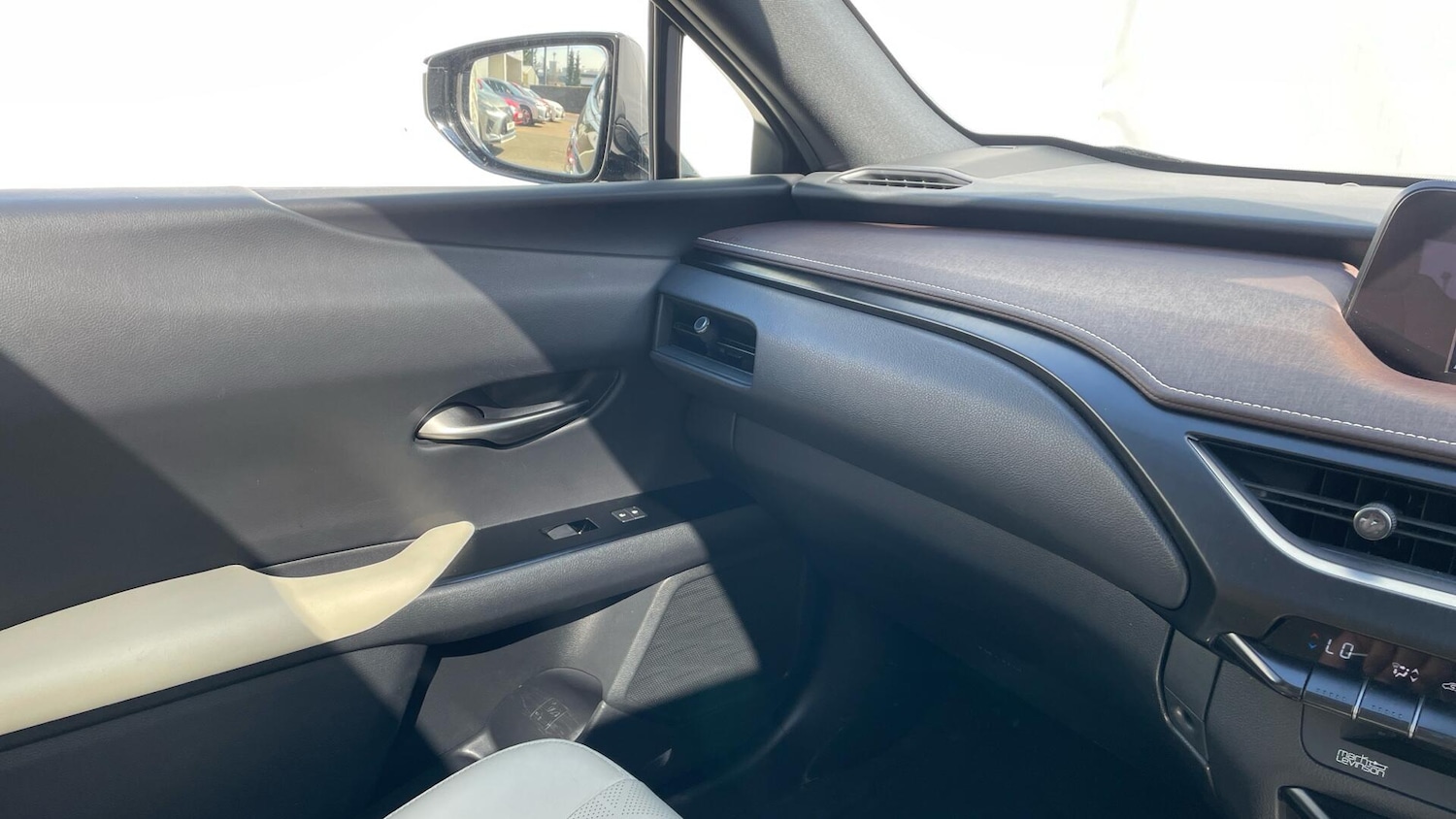 Used Lexus UX 2020 for sale - 77957574: Photo 44