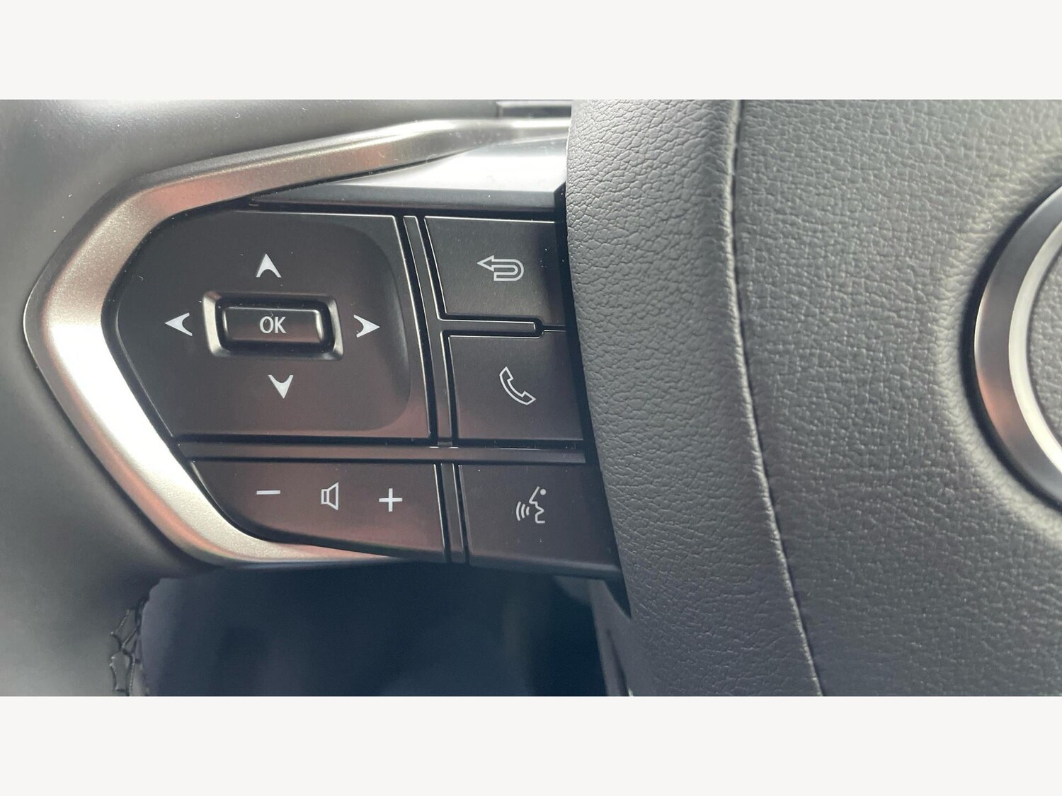 Used Lexus LBX 2024 for sale - 77130791: Photo 30