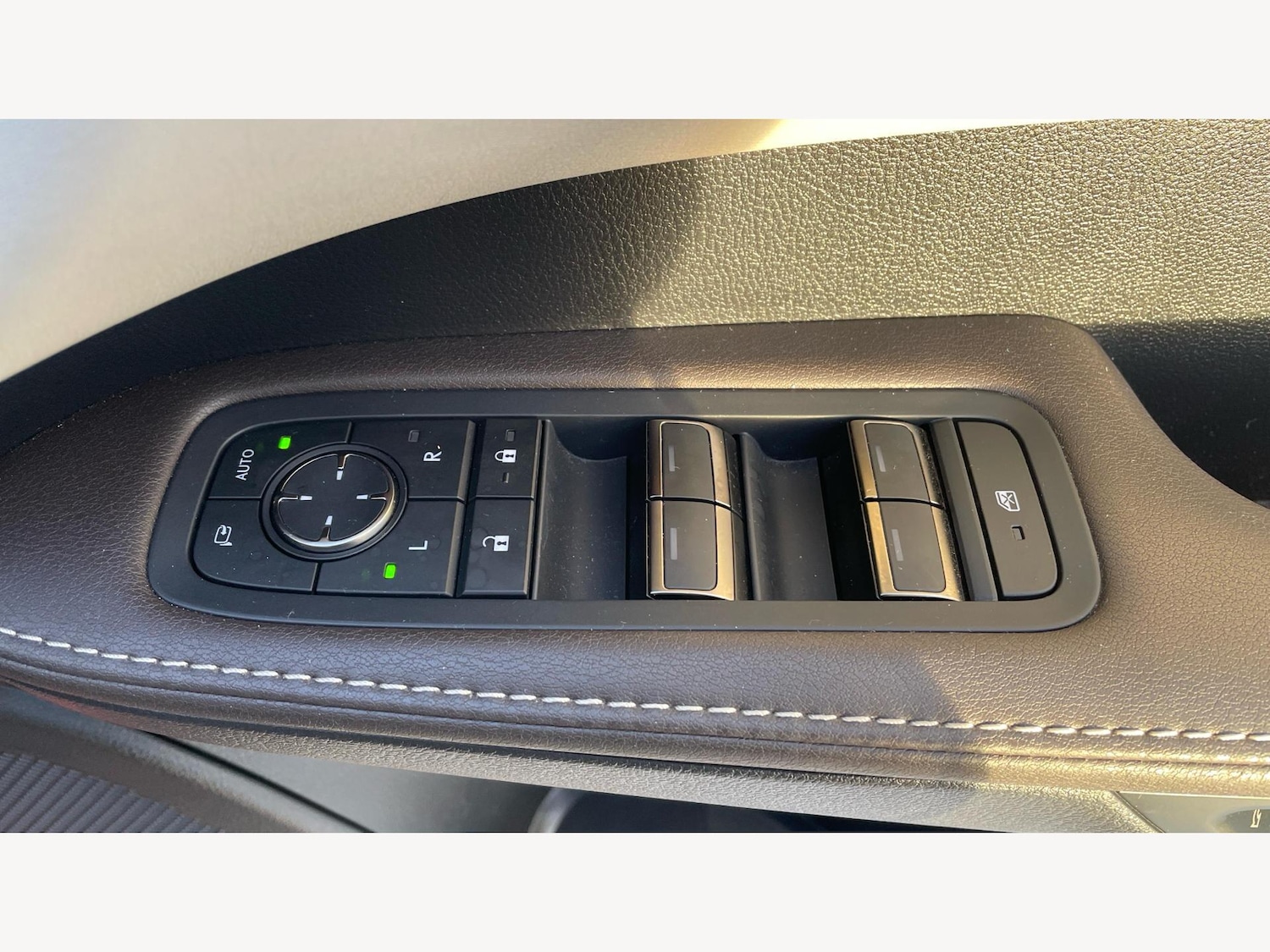 Used Lexus RX 2024 for sale - 77377607: Photo 30