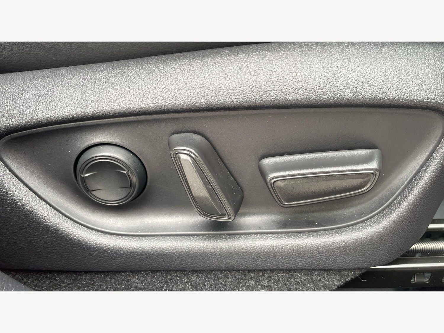 Used Lexus LBX 2025 for sale - 77925996: Photo 22