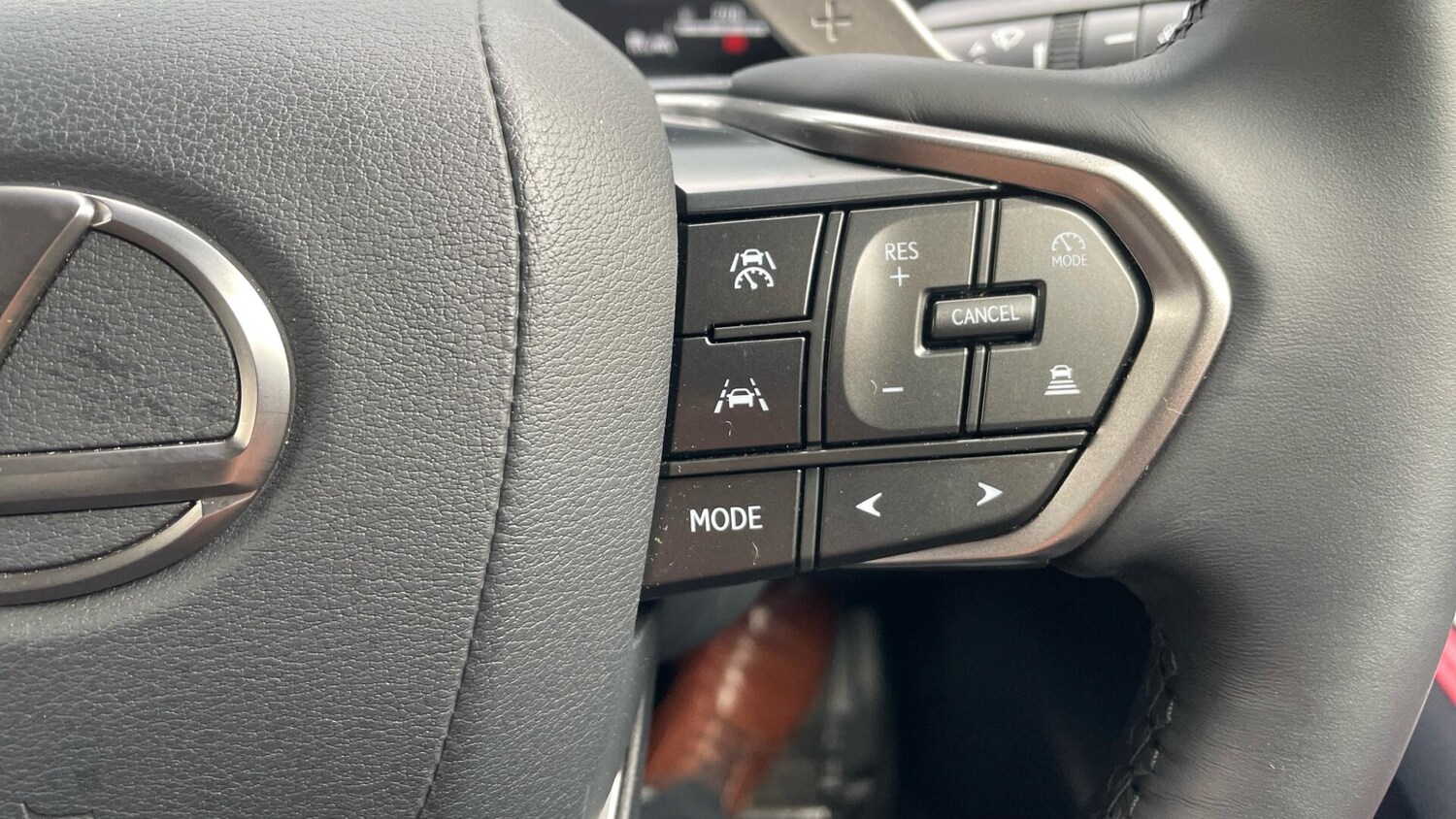 Used Lexus LBX 2025 for sale - 77925996: Photo 35