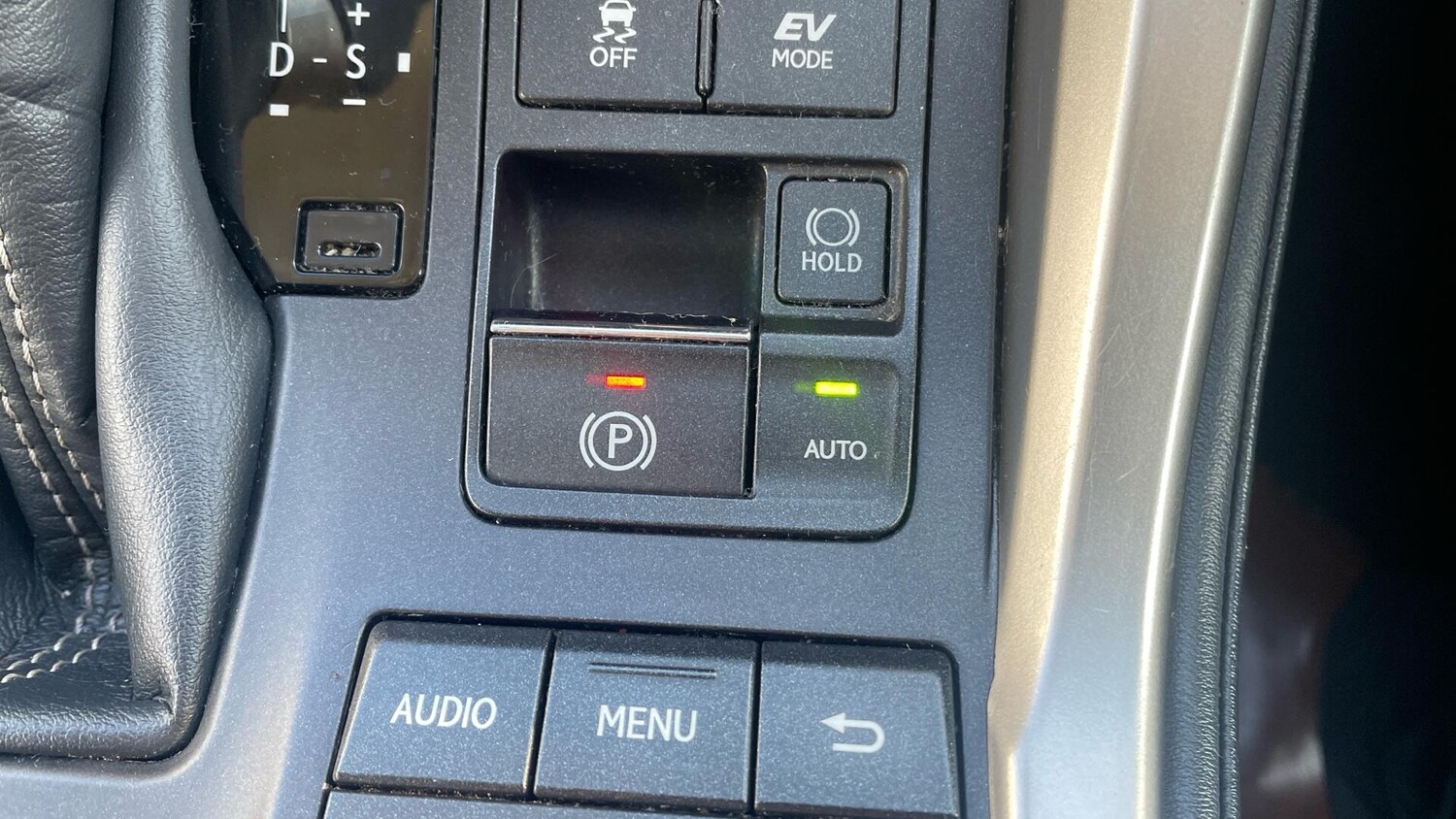 Used Lexus NX 2017 for sale - 77807693: Photo 49