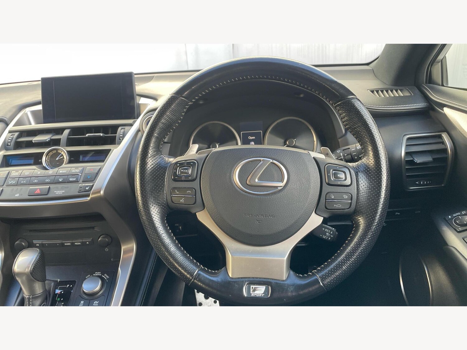 Used Lexus NX 2016 for sale - 76918538: Photo 13