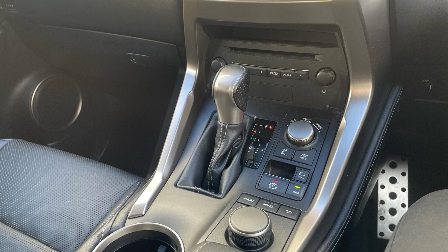 Used Lexus NX 2016 for sale - 76918538: Photo 38