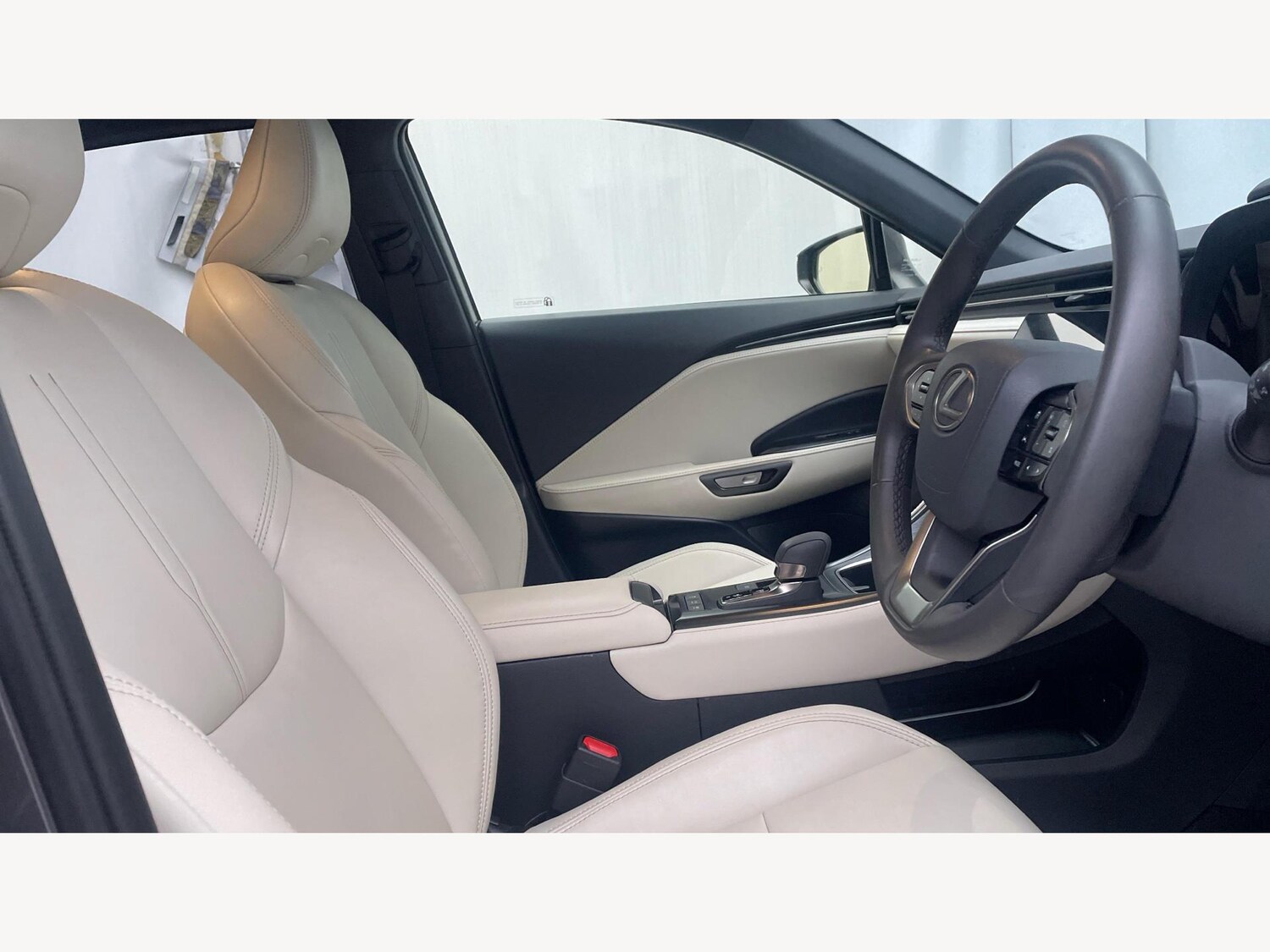 Used Lexus LBX 2024 for sale - 77202463: Photo 15