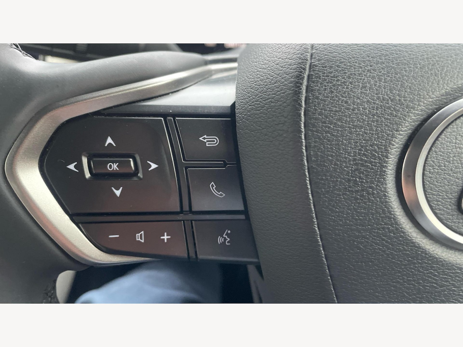 Used Lexus LBX 2024 for sale - 77202463: Photo 25