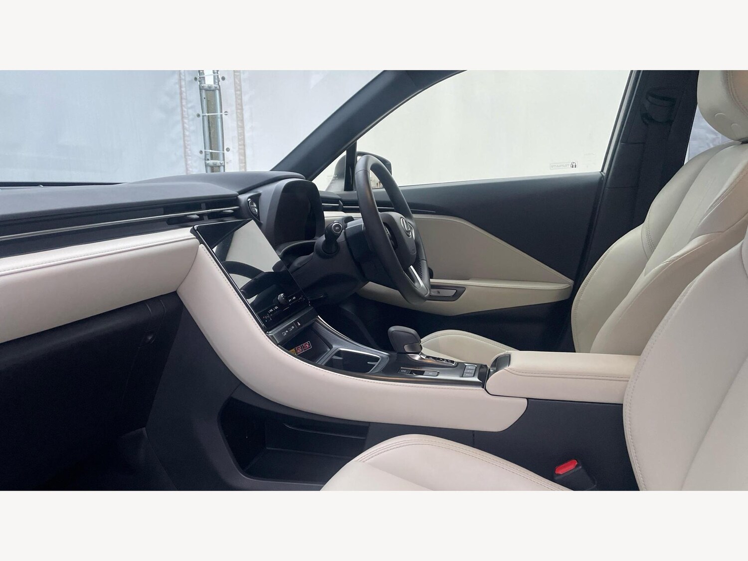 Used Lexus LBX 2024 for sale - 77202463: Photo 8