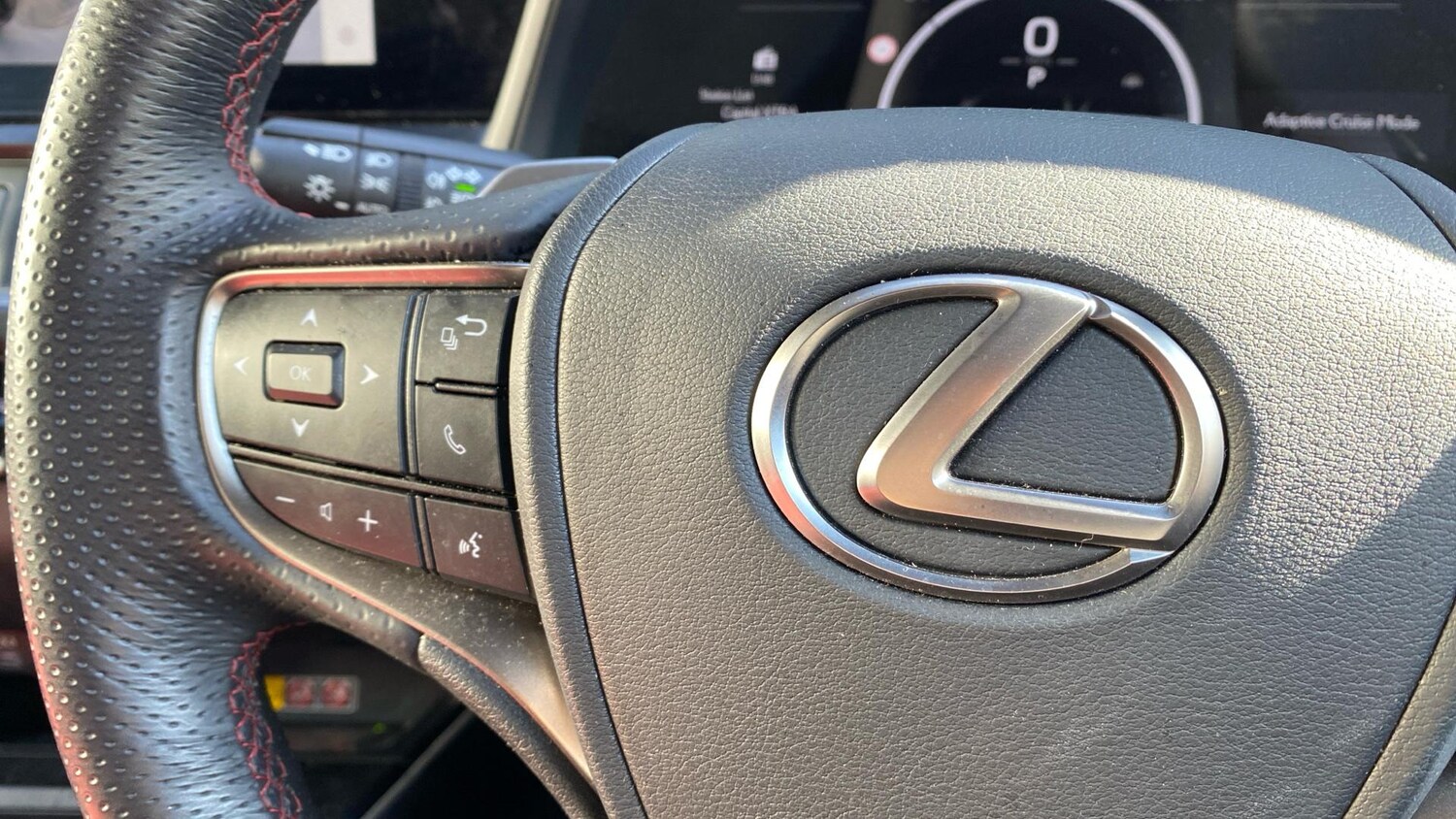 Used Lexus UX 2024 for sale - 77925941: Photo 38
