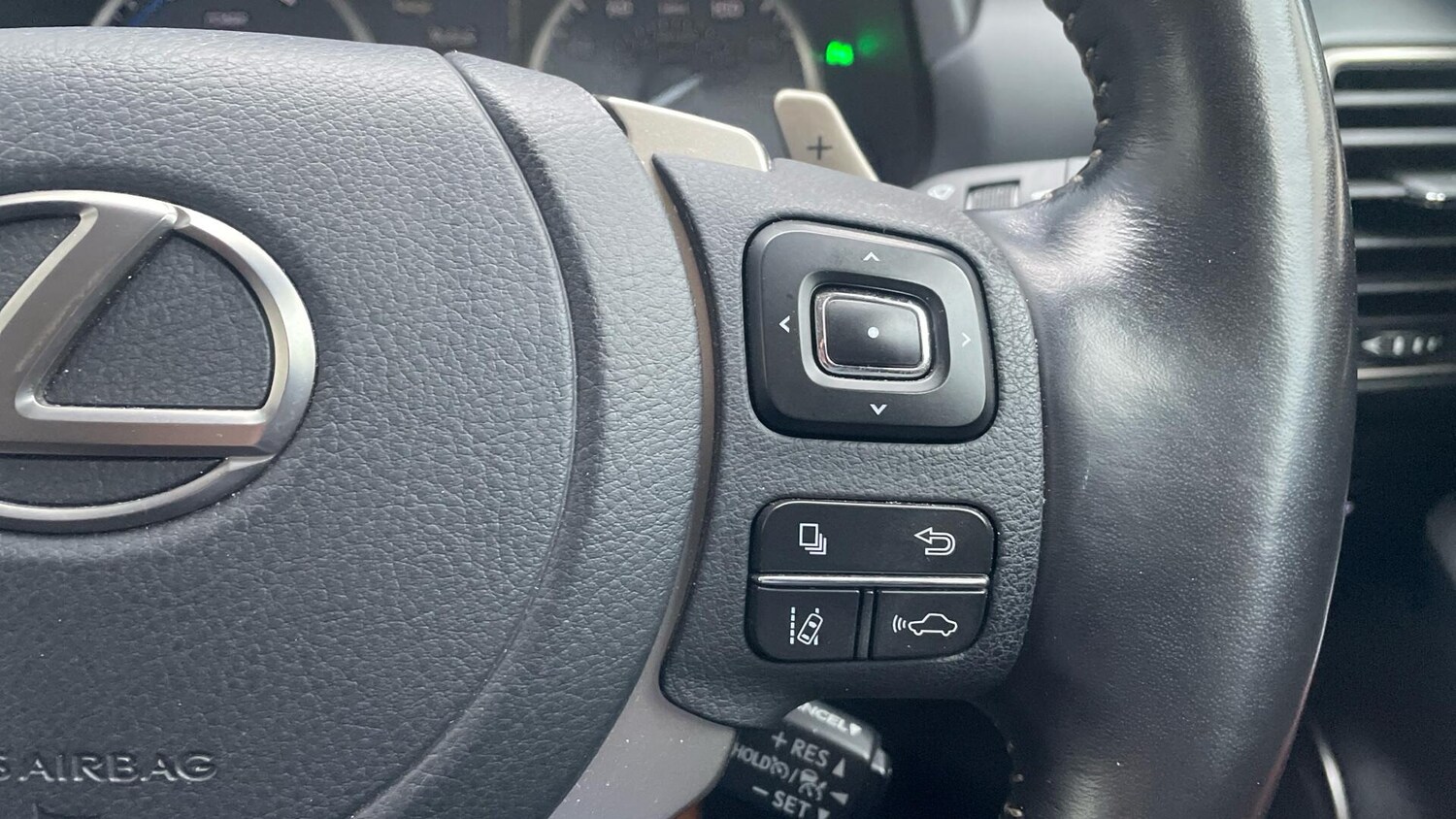 Used Lexus NX for sale - 77768992: Photo 41