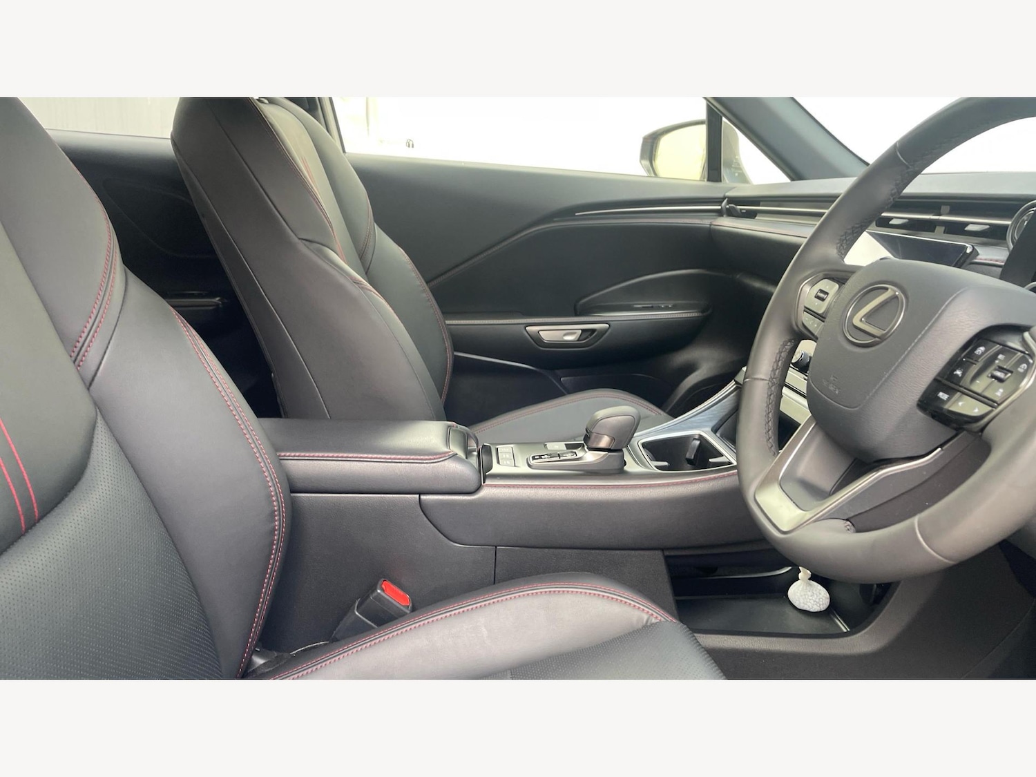 Used Lexus LBX 2024 for sale - 76484640: Photo 15