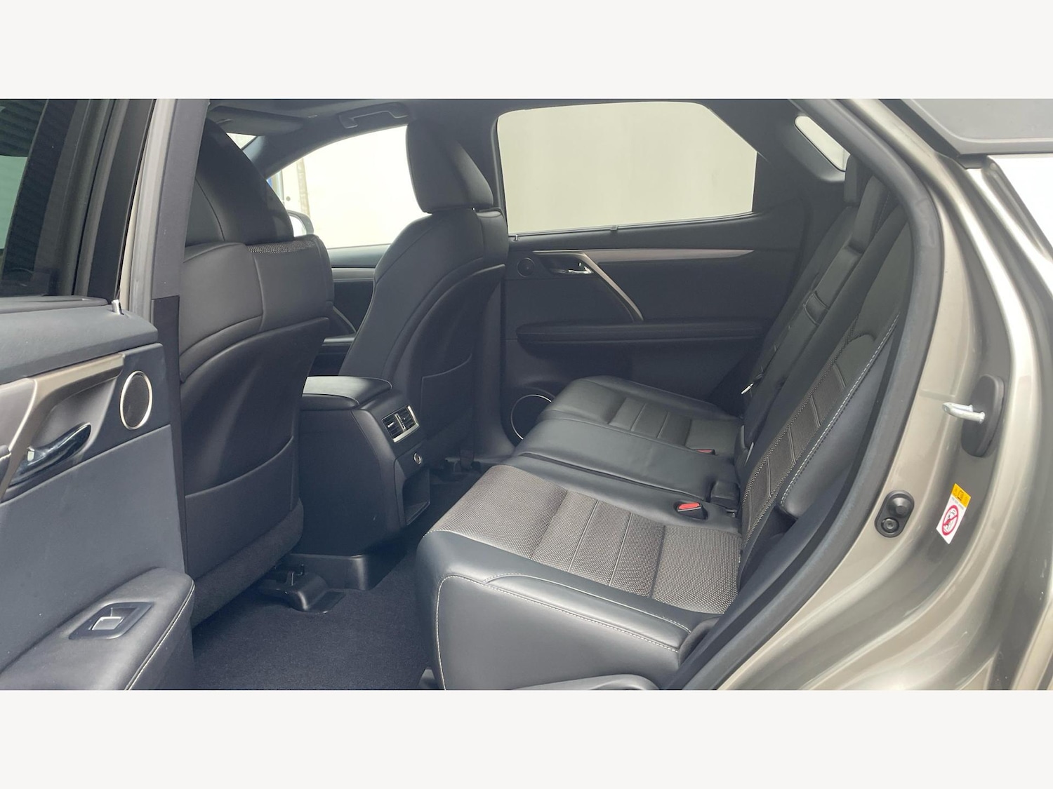 Used Lexus RX 2017 for sale - 76446669: Photo 16