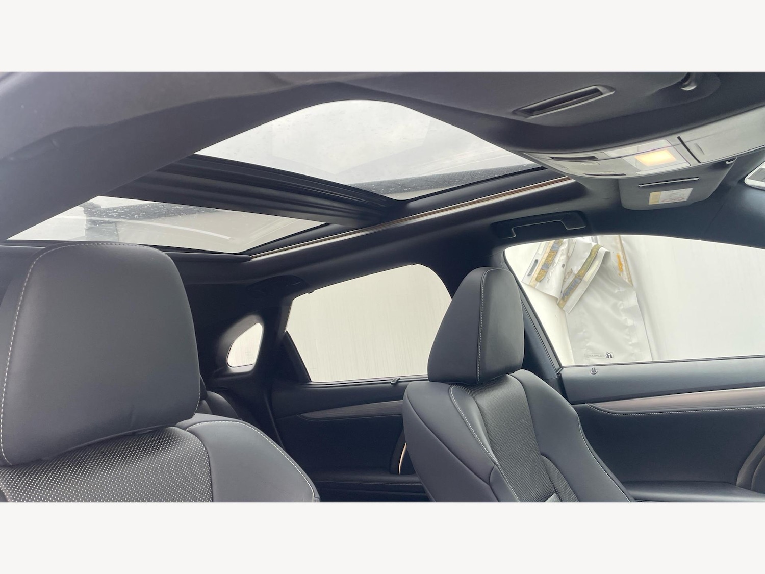 Used Lexus RX 2017 for sale - 76446669: Photo 25