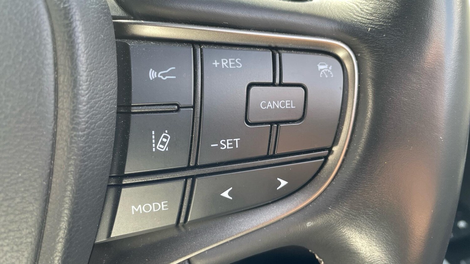 Used Lexus UX 2020 for sale - 77723165: Photo 40