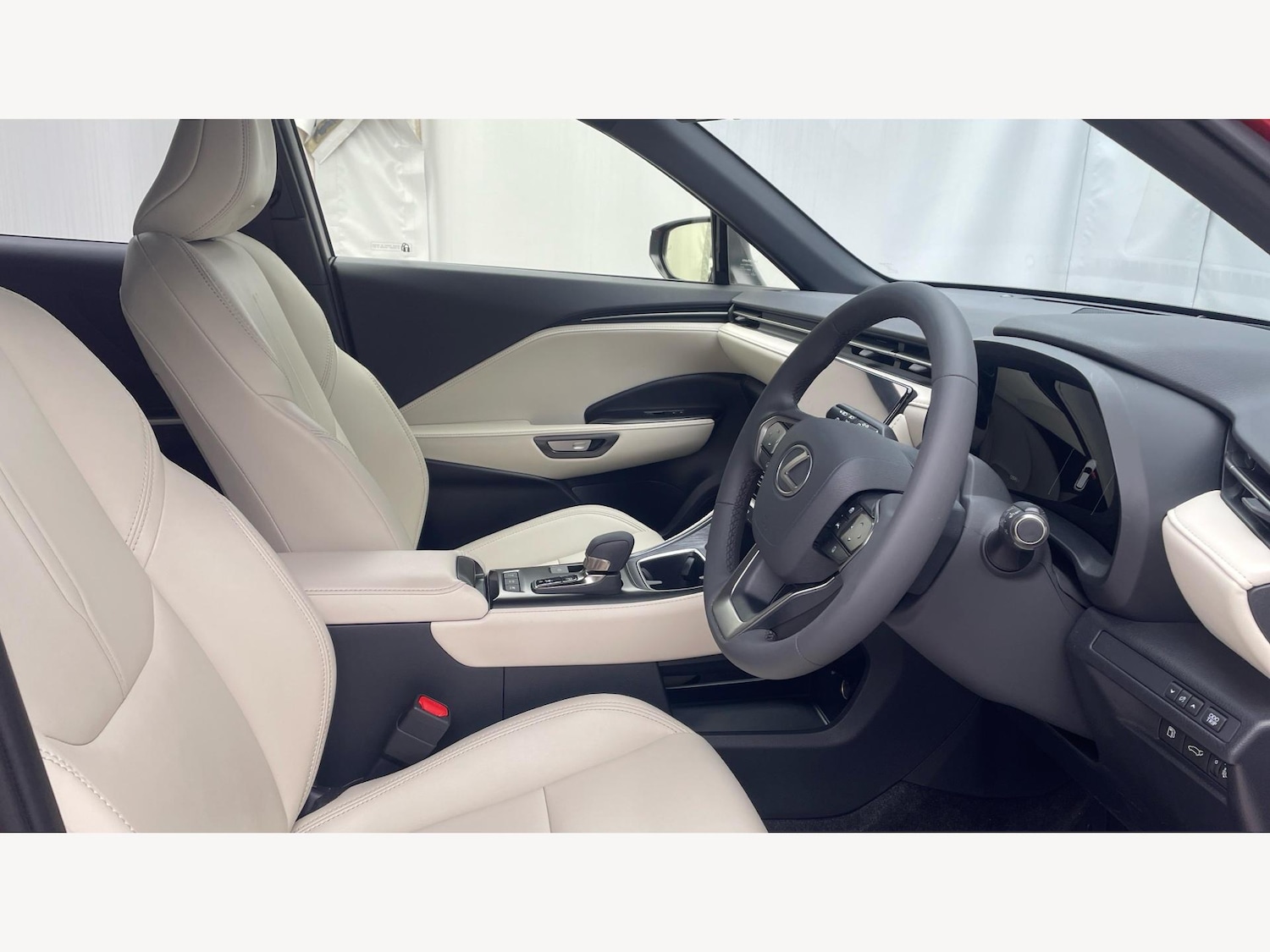 Used Lexus LBX 2025 for sale - 76381253: Photo 15