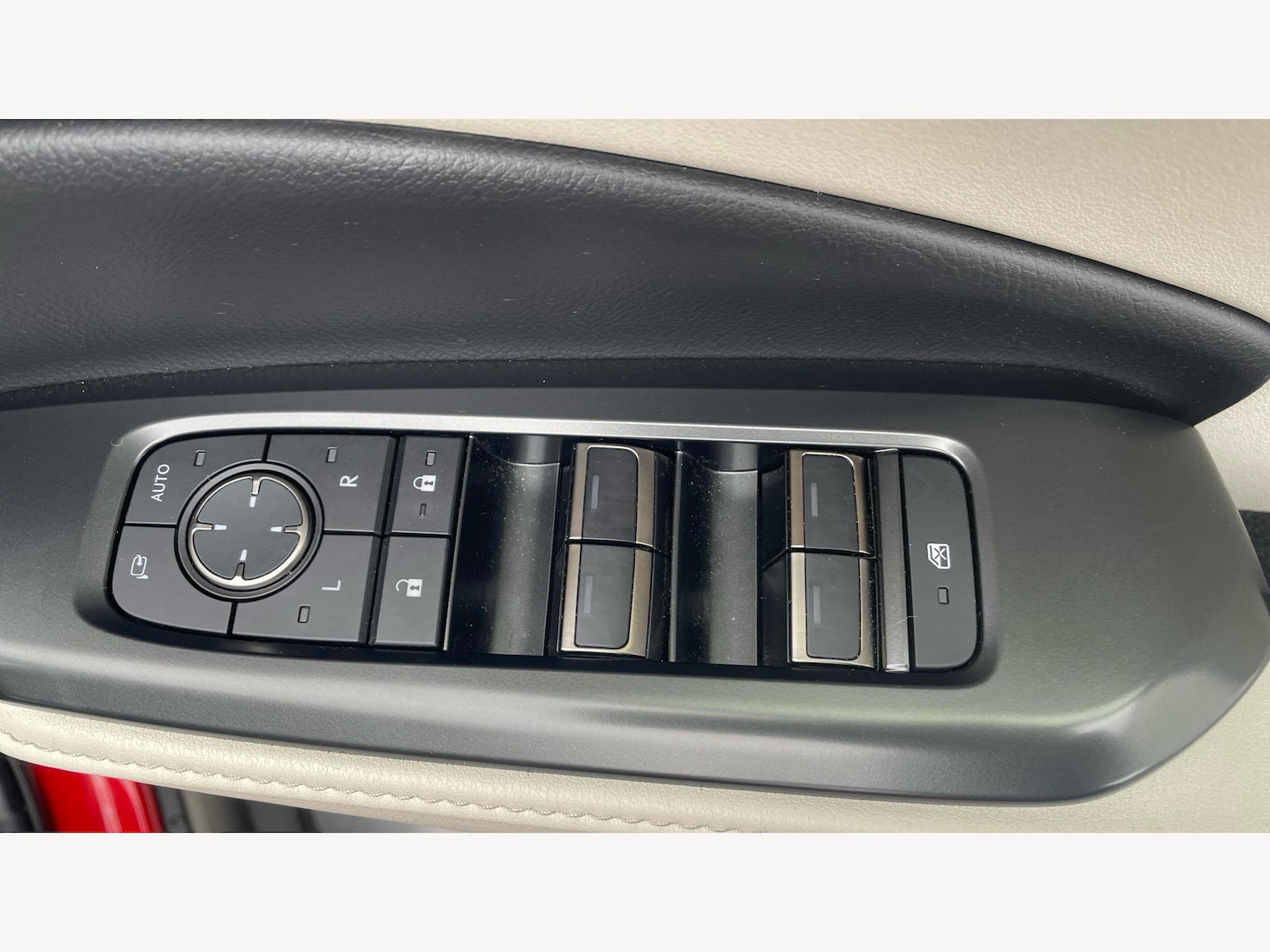 Used Lexus LBX 2025 for sale - 76381253: Photo 26