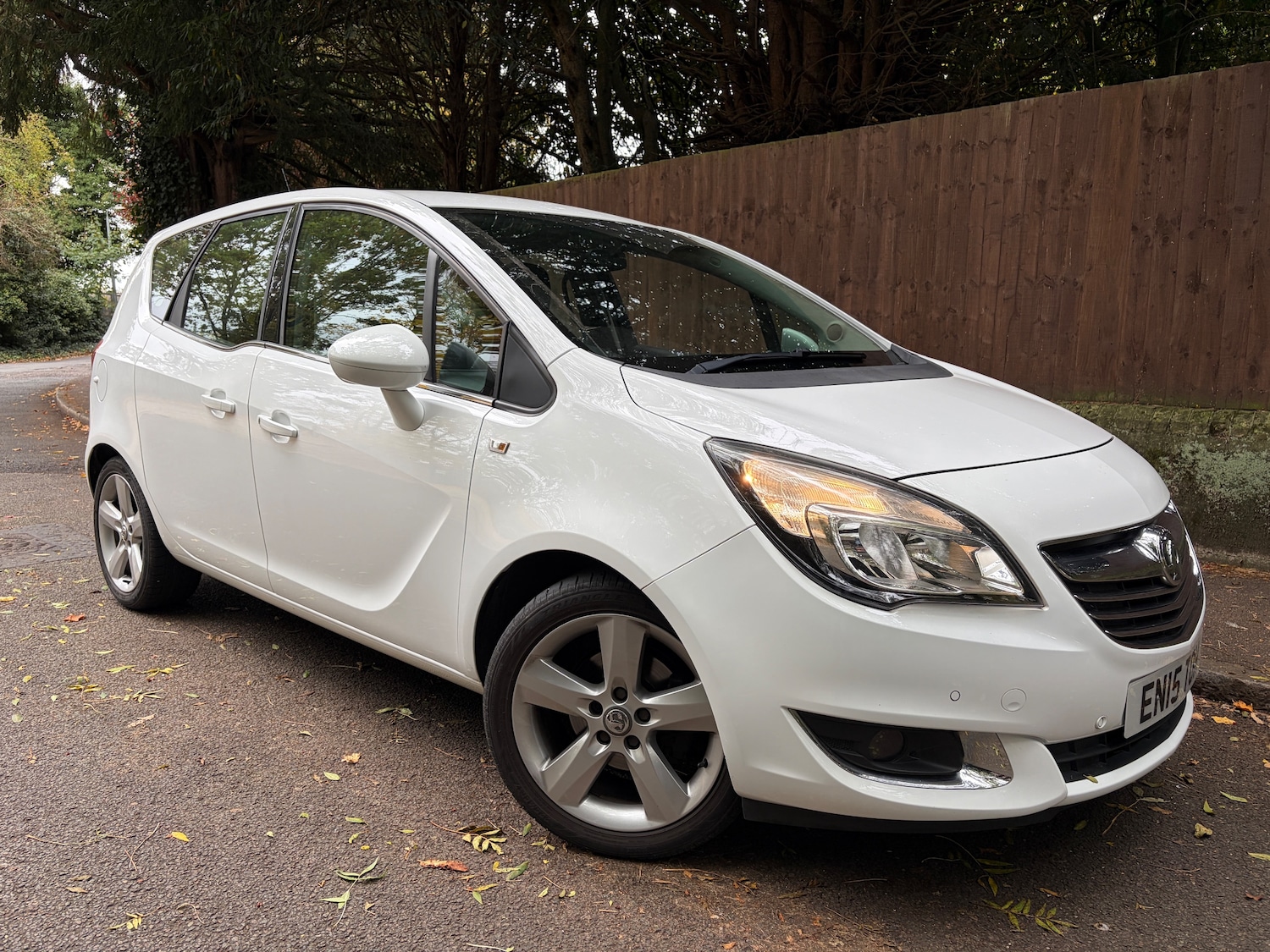 Used Vauxhall Meriva 2015 for sale - 76206612: Photo 1