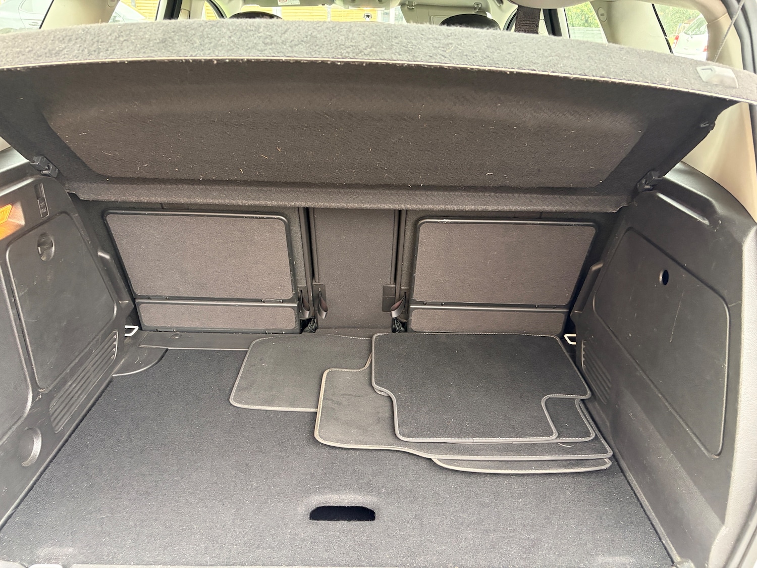 Used Vauxhall Meriva 2015 for sale - 76206612: Photo 11