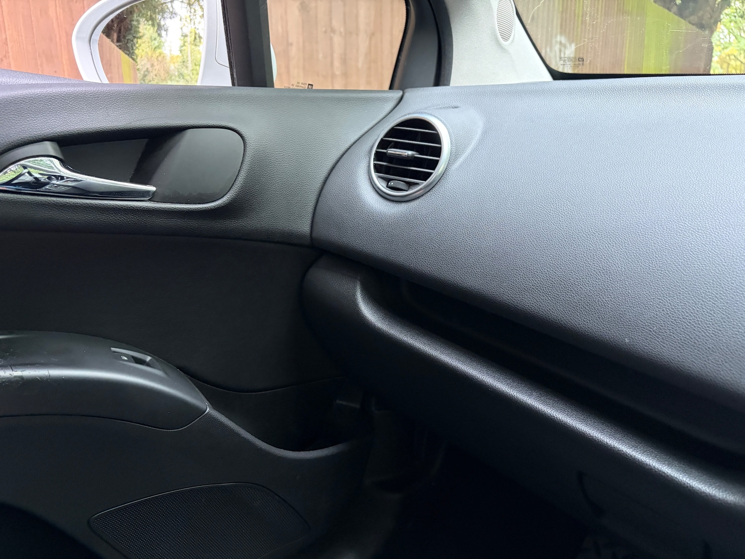 Used Vauxhall Meriva 2015 for sale - 76206612: Photo 9