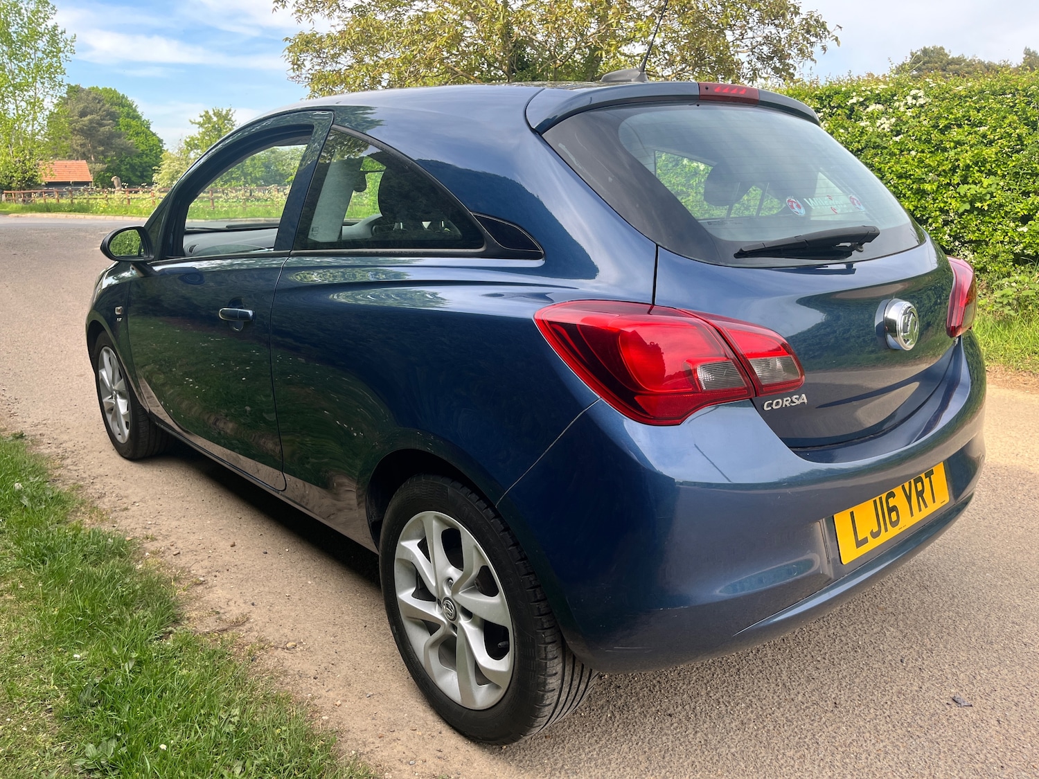 Used Vauxhall Corsa 2016 for sale - 75912564: Photo 6
