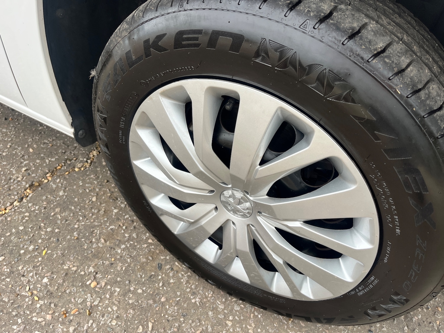 Used Peugeot Partner 2021 for sale - 75912646: Photo 8