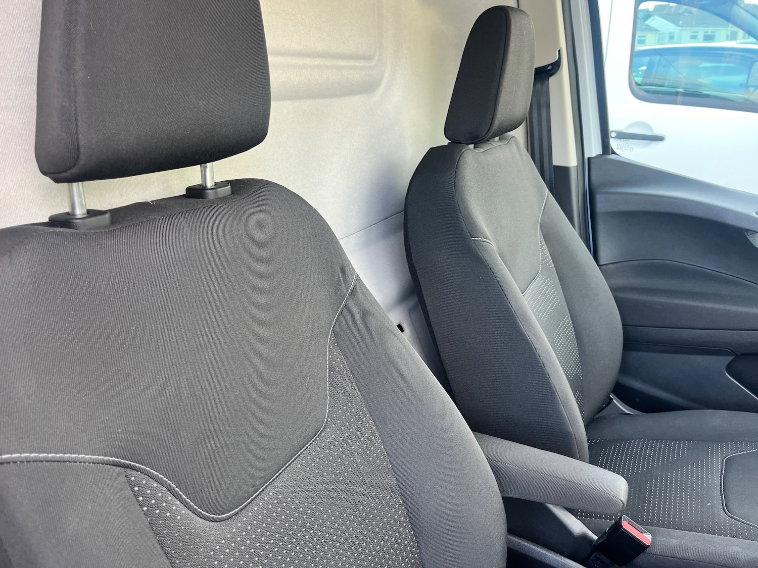 Used Ford Transit Courier 2023 for sale - 75974968: Photo 10