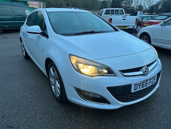 Used Vauxhall Astra 2015 for sale - 77399621: Photo