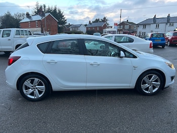 Used Vauxhall Astra 2015 for sale - 77399621: Photo