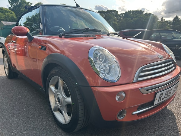Used MINI Convertible 2006 for sale - 74858646: Photo 19